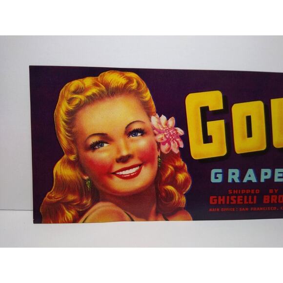 Golden Girl Crate Label Vintage Fruit Grapes Blonde Women 1940s Vintage Ghiselli - Picture 2 of 3